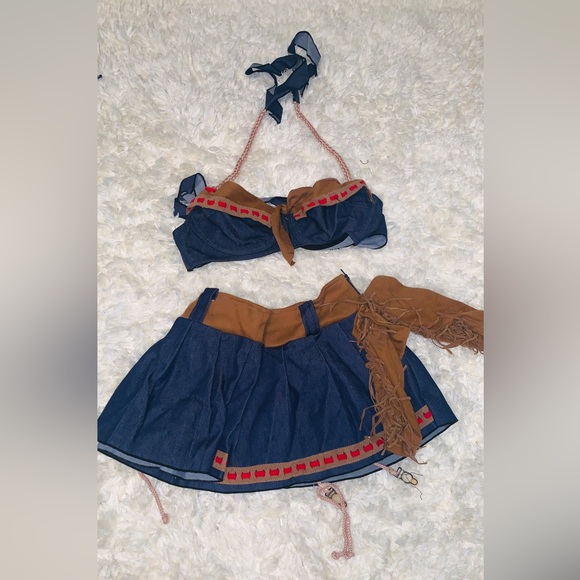 New Sexy Pocahontas costume top and skirt with fringes for dress up/party - Picture 1 of 6